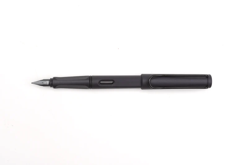 LAMY SAFARI FOUNTAIN PEN MATTE STEEL BLACK